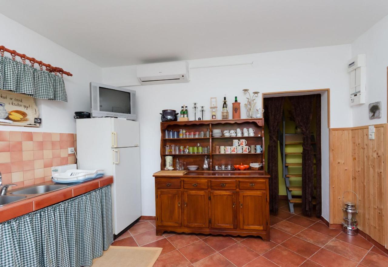 House Nado Villa Pulgarija Cepic Buitenkant foto